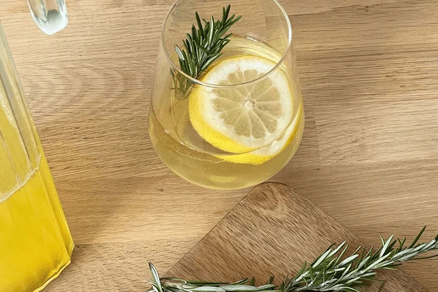 Lire la suite à propos de l’article TISANE « Lendemain de Fêtes »